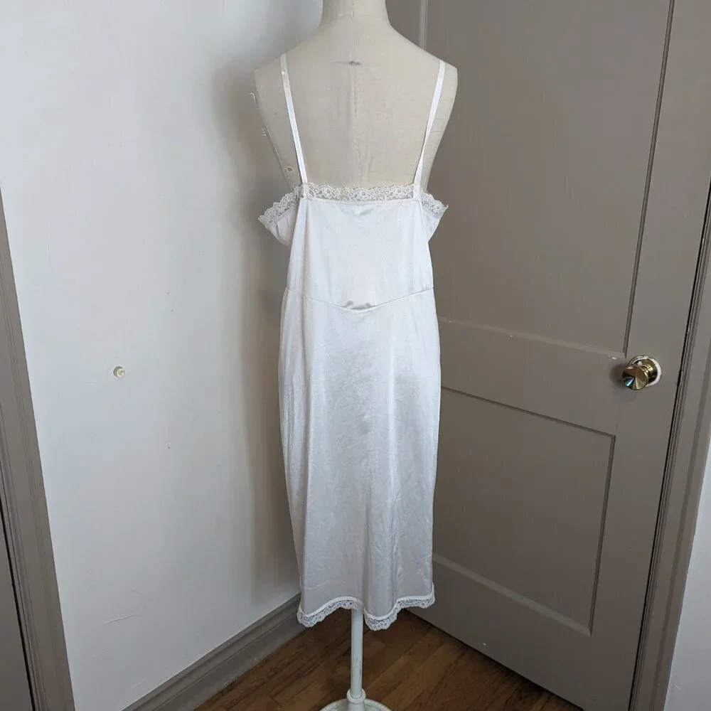 Vintage Nightgown Satin Lace White Union Made Lingerie Rockabilly Pin Up‎